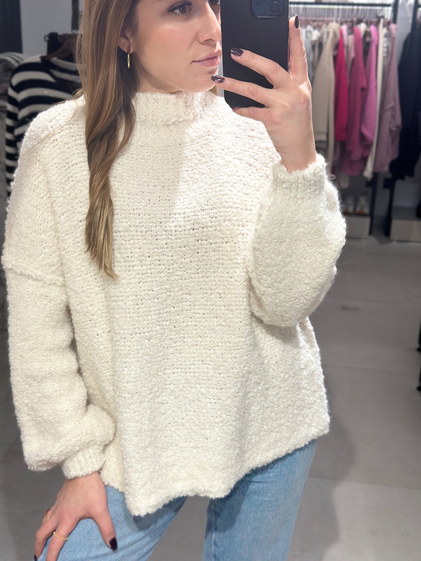 Bouclé Pullover mit Stehkragen