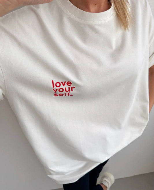 T-SHIRT „love your self“