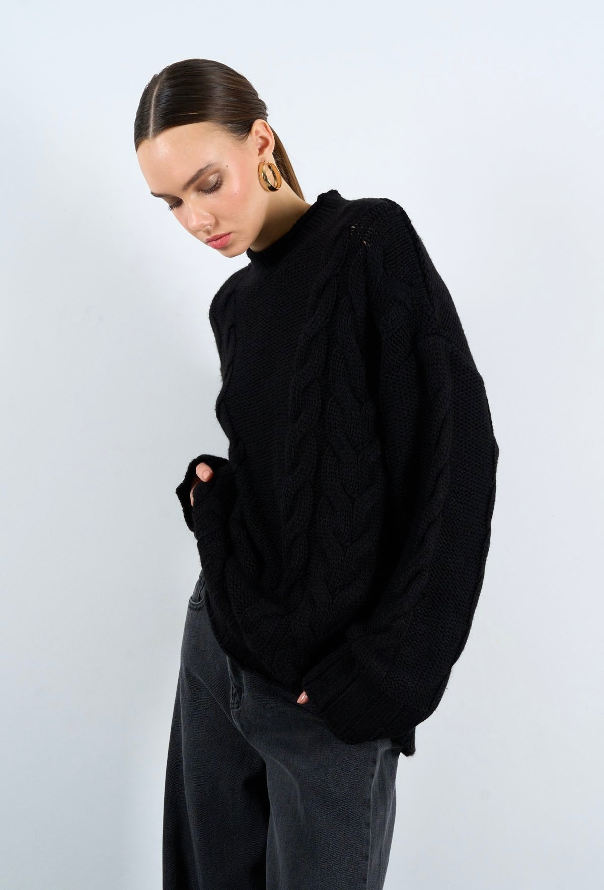 OVERSIZED-PULLOVER MIT ZOPFMUSTER