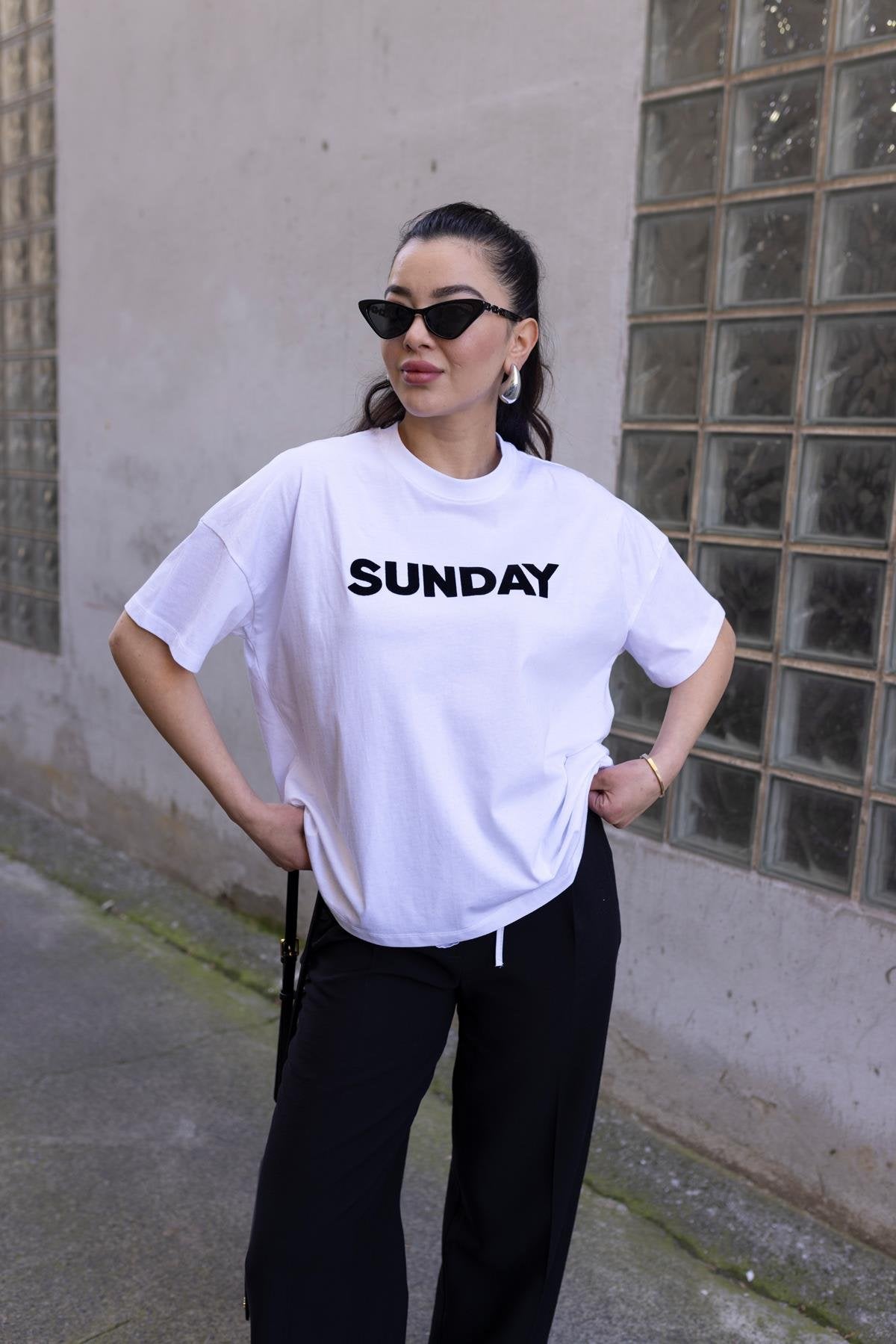 T-SHIRT SUNDAY