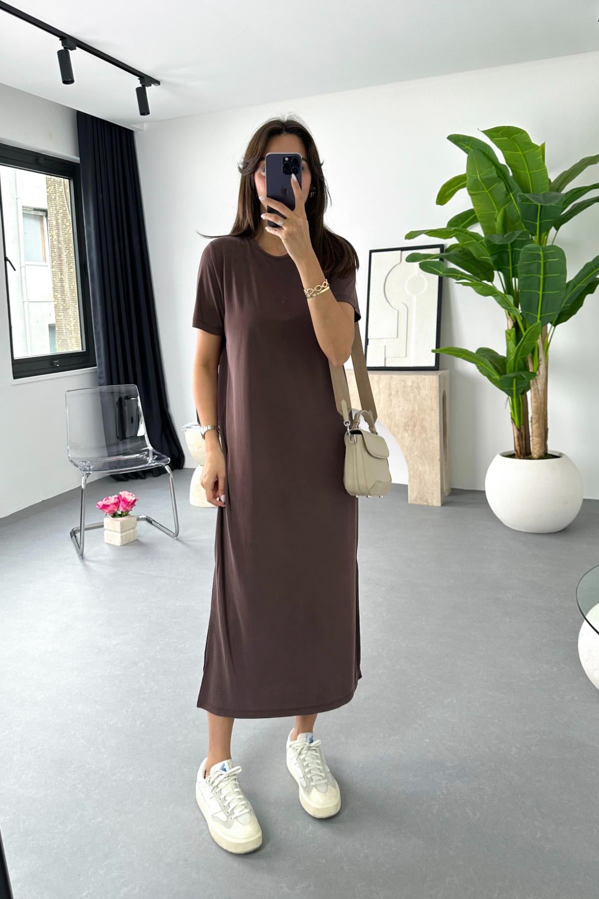 T-SHIRT-KLEID AUS MODALSTOFF