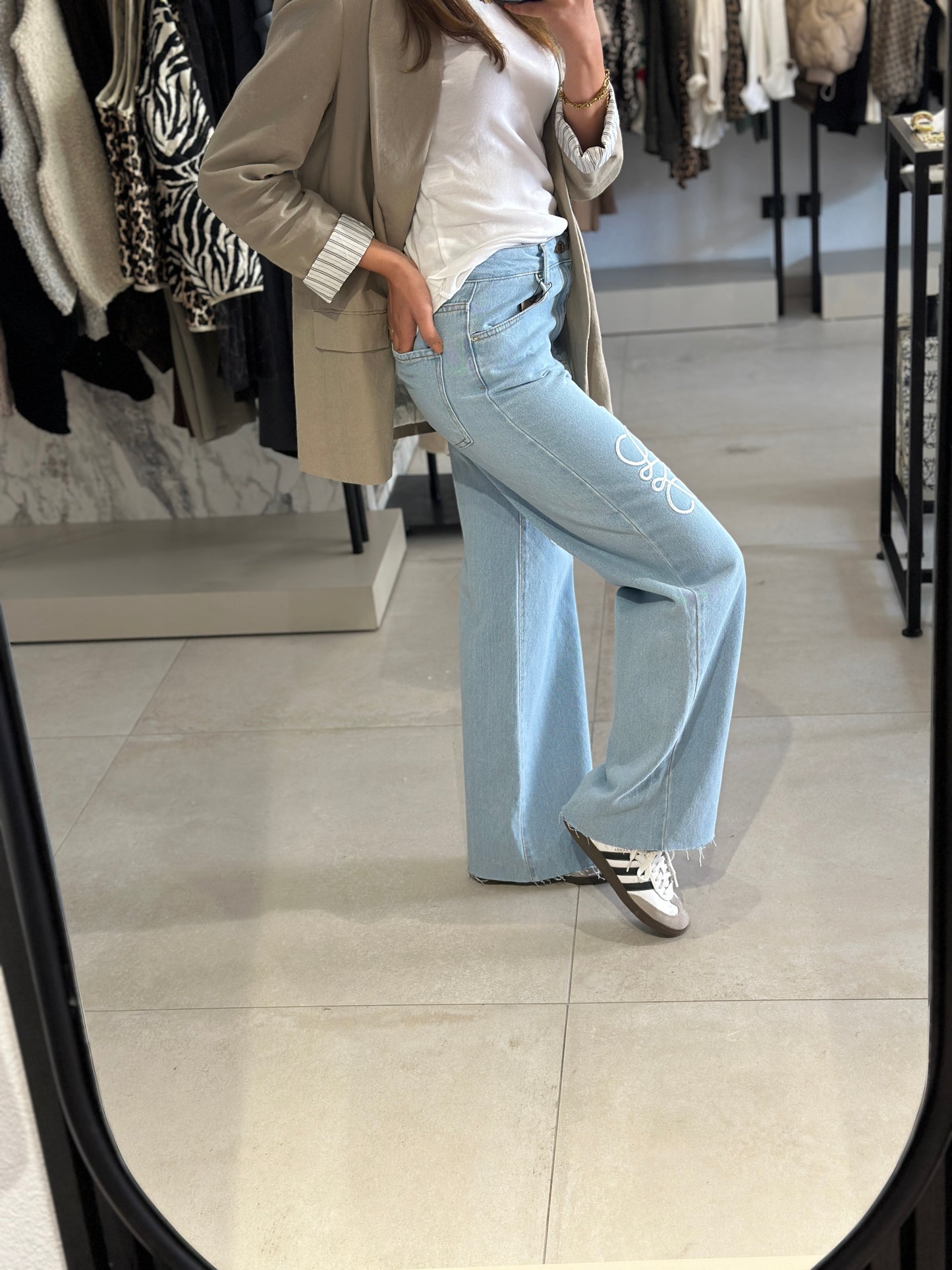 WIDE LEG JEANS - LIGHT BLUE