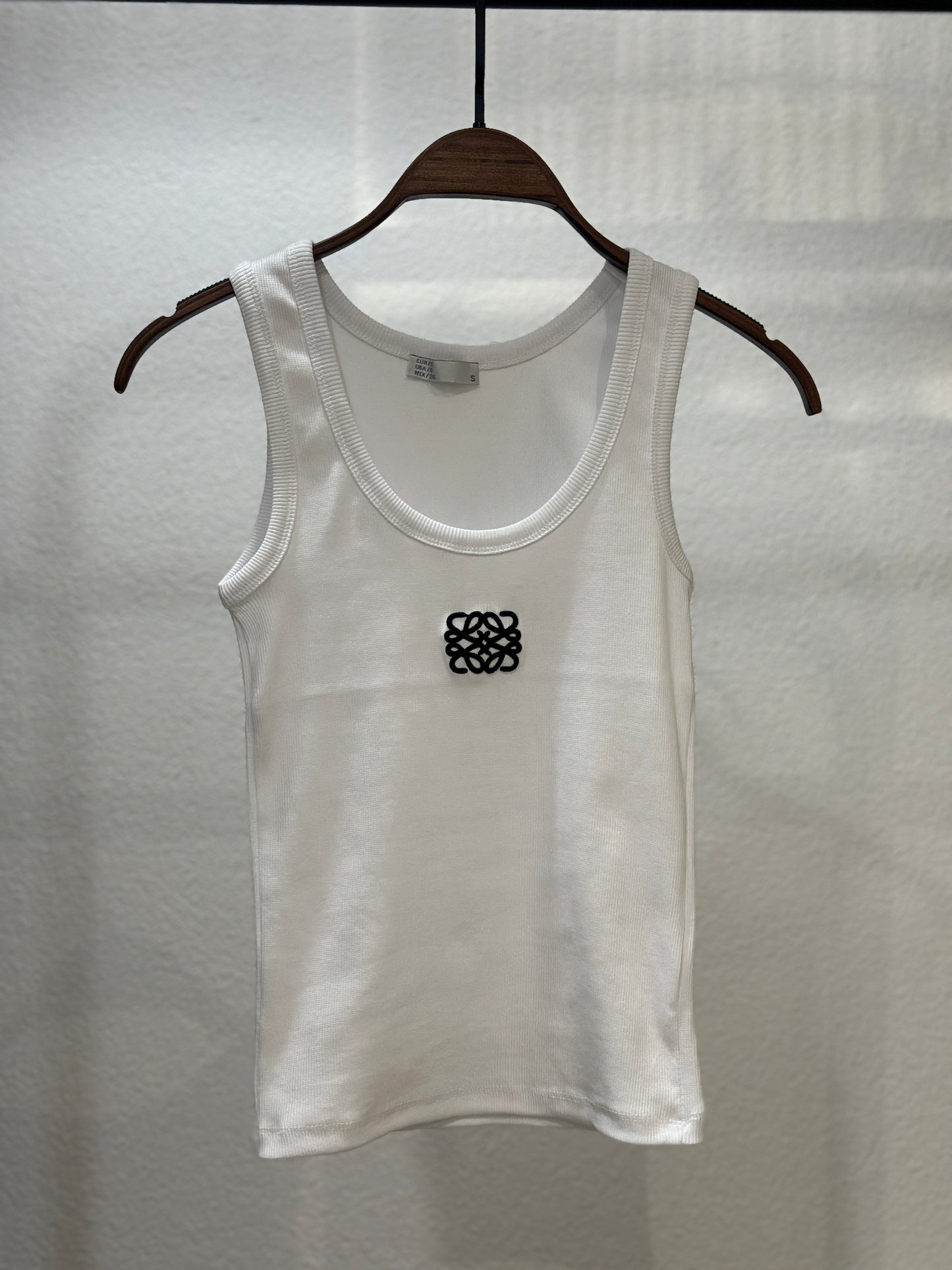 GERIPPTES TANK-TOP